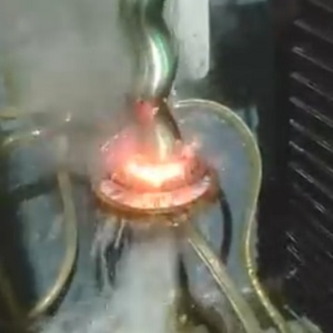 高頻偏心軸淬火設(shè)備